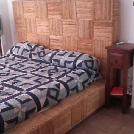 Habitaciones En Casa Compartida Retamar Almería Dış mekan fotoğraf