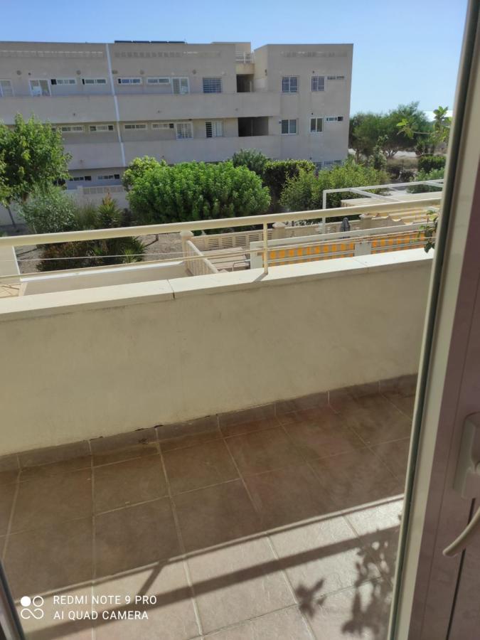 Habitaciones En Casa Compartida Retamar Almería Dış mekan fotoğraf